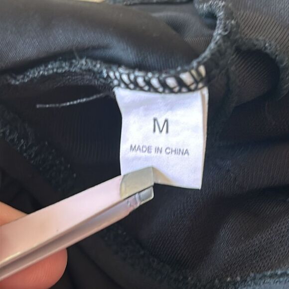 Two piece black bathing suit size medium - Picture 7 of 16